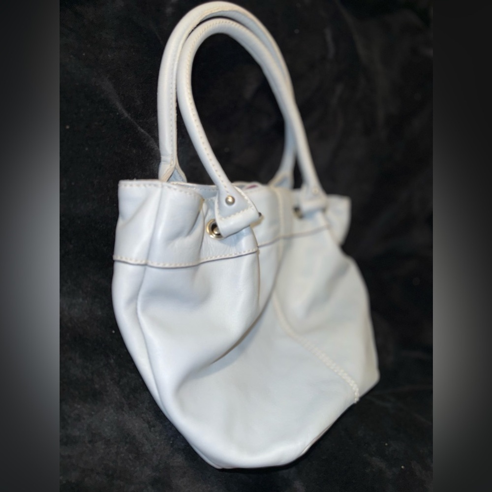Tignanello light blue Leather Shoulder Bag with Elegant Pleating - Picture 5 of 16